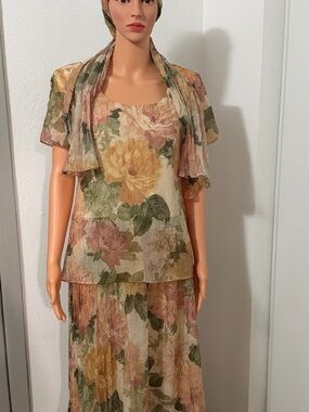 Vintage Floral Midi Dress with Scarf | Romantic Cottagecore | Size 8